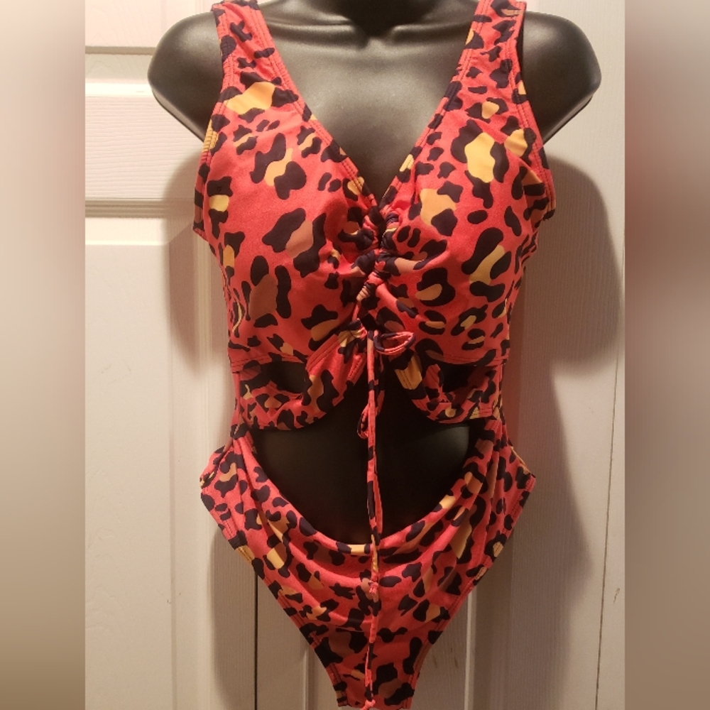 Ladies one-piece orange leopard print bathing suit - Picture 1 of 5